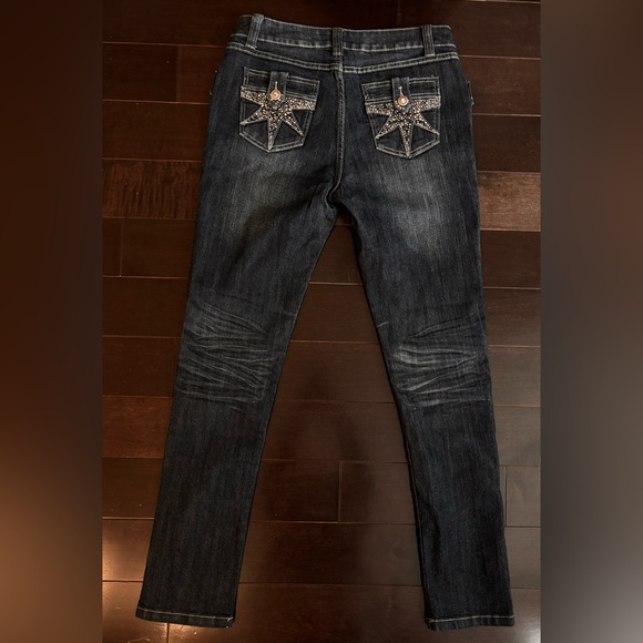 Suko Jeans
Mid-Rise/Dark-Wash/Straight - Picture 3 of 3